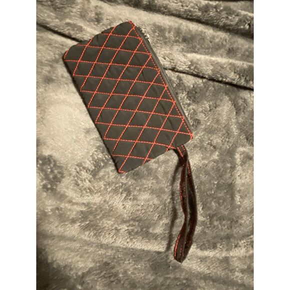 Vera Bradley Silk Small Black & Red Quilted Purse Clutch Makeup Pouch Wristlet - Picture 6 of 9